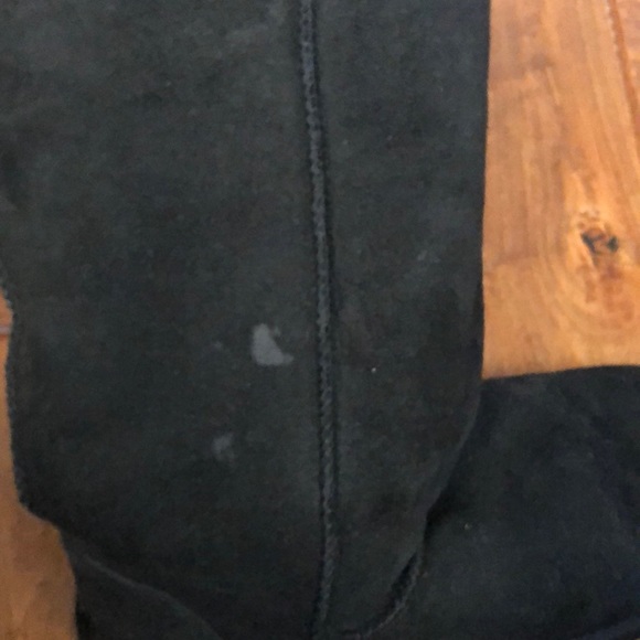 Original Black Authentic Uggs - Picture 5 of 7